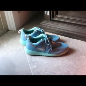 Nike Roshe - Teal / Tiffany Blue